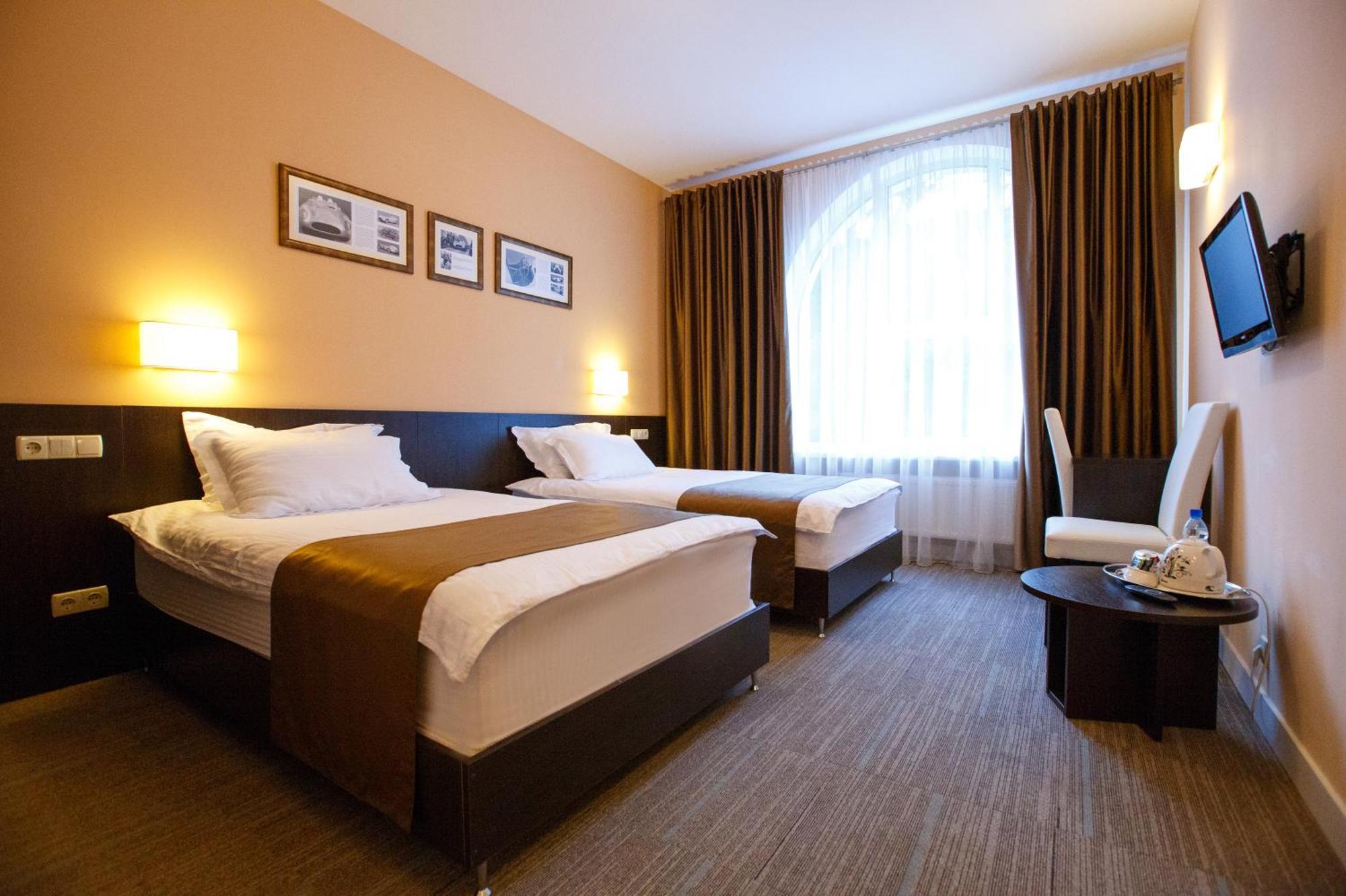 Hotel Schiller Kam"jans'ke Esterno foto
